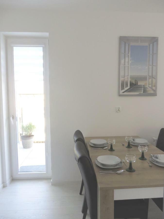 Azure Baltic Apartamenty B&M Kolobrzeg Bagian luar foto